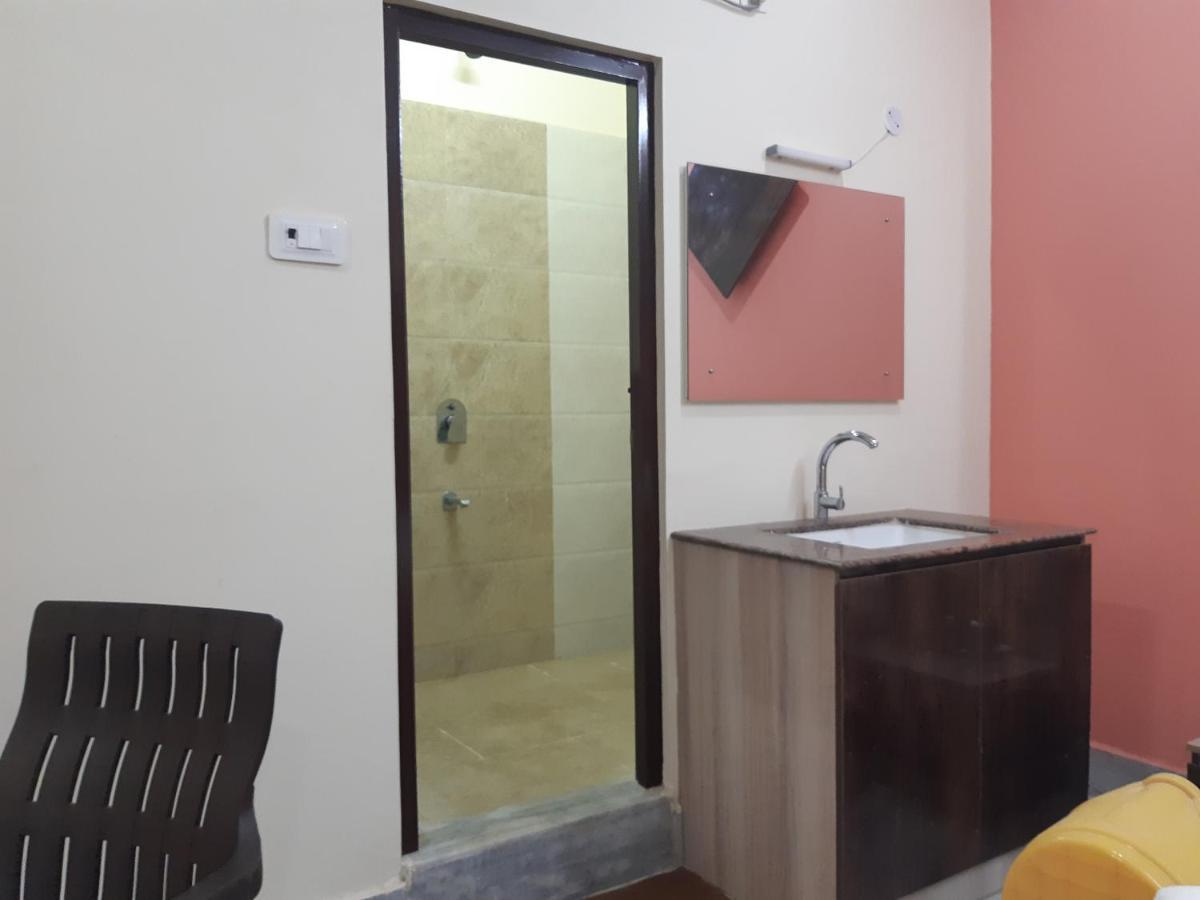 Devansh Bhanu Residency Dbr Srikalahasti Zewnętrze zdjęcie