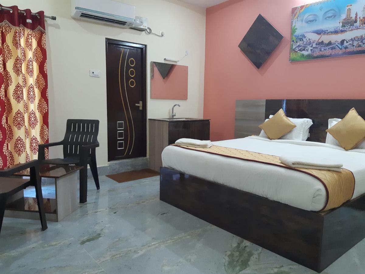 Devansh Bhanu Residency Dbr Srikalahasti Zewnętrze zdjęcie